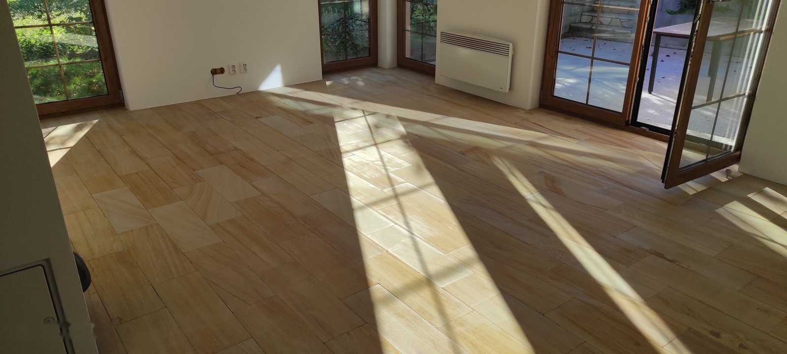 Realizace Krystal — renovace kamenné podlahy