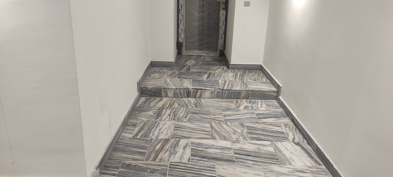 Realizace Krystal — renovace kamenné podlahy