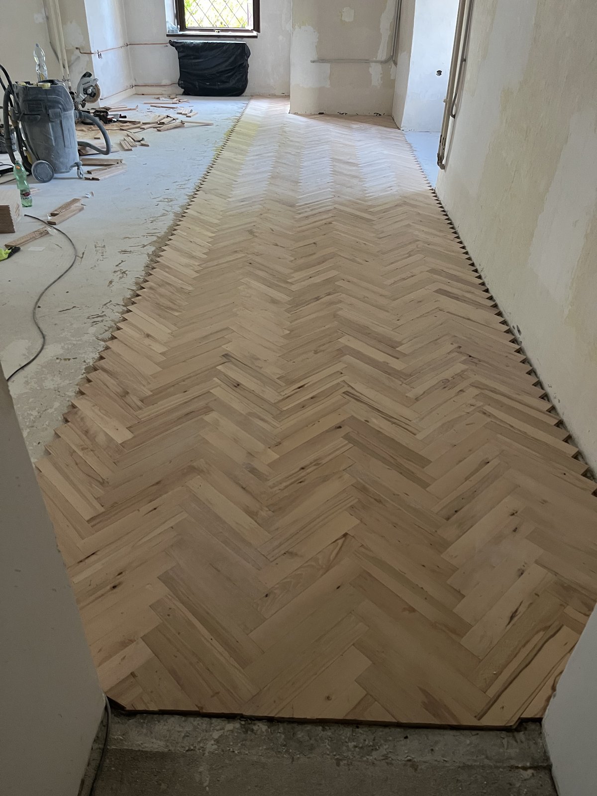 Realizace Krystal — renovace kamenné podlahy
