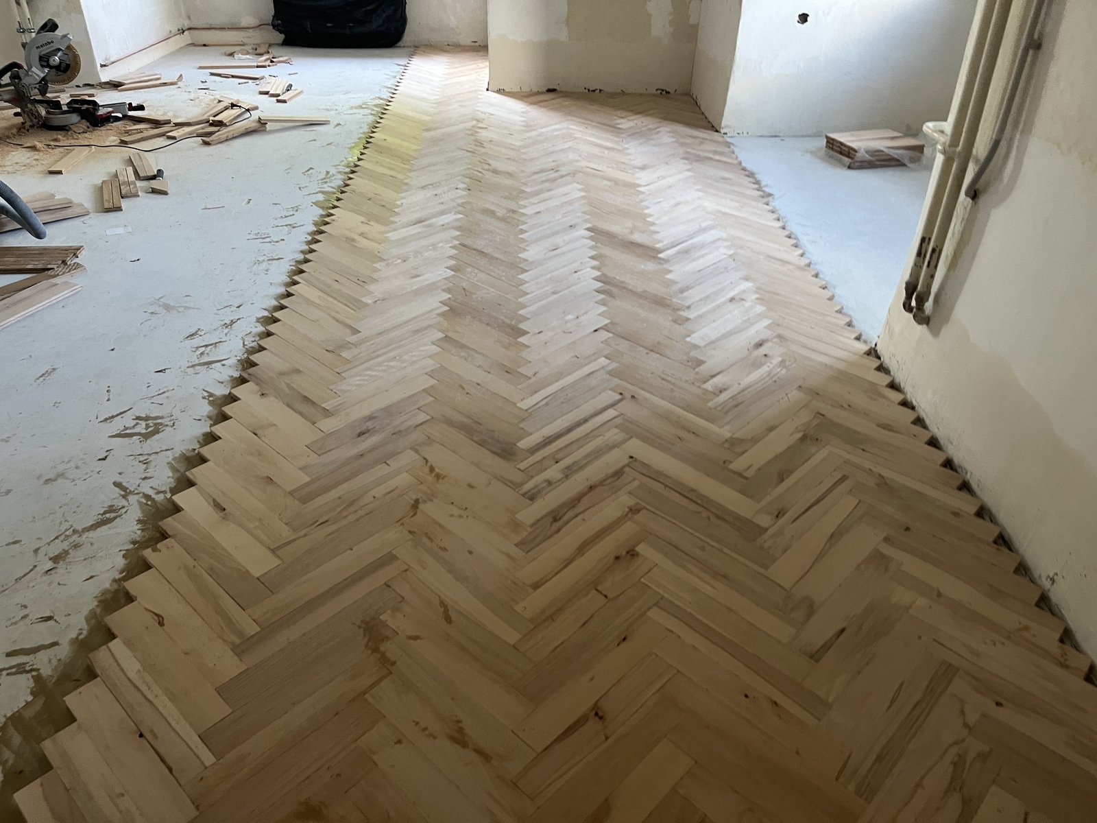 Realizace Krystal — renovace kamenné podlahy