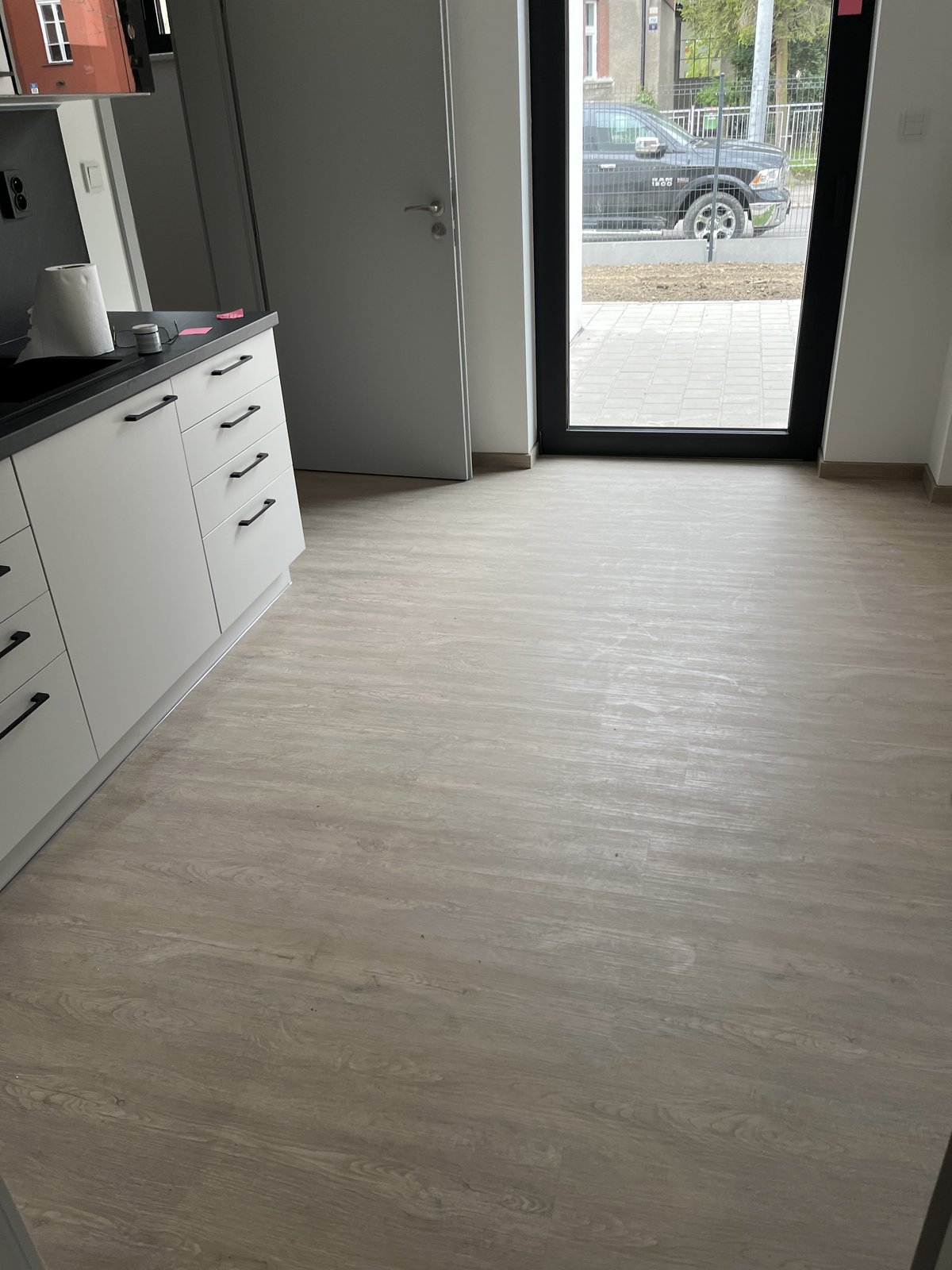 Realizace Krystal — renovace kamenné podlahy