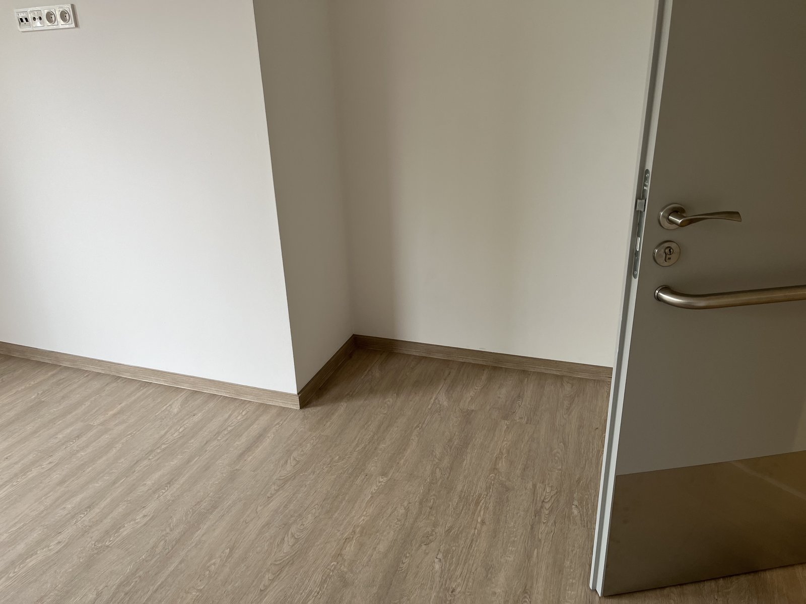 Realizace Krystal — renovace kamenné podlahy