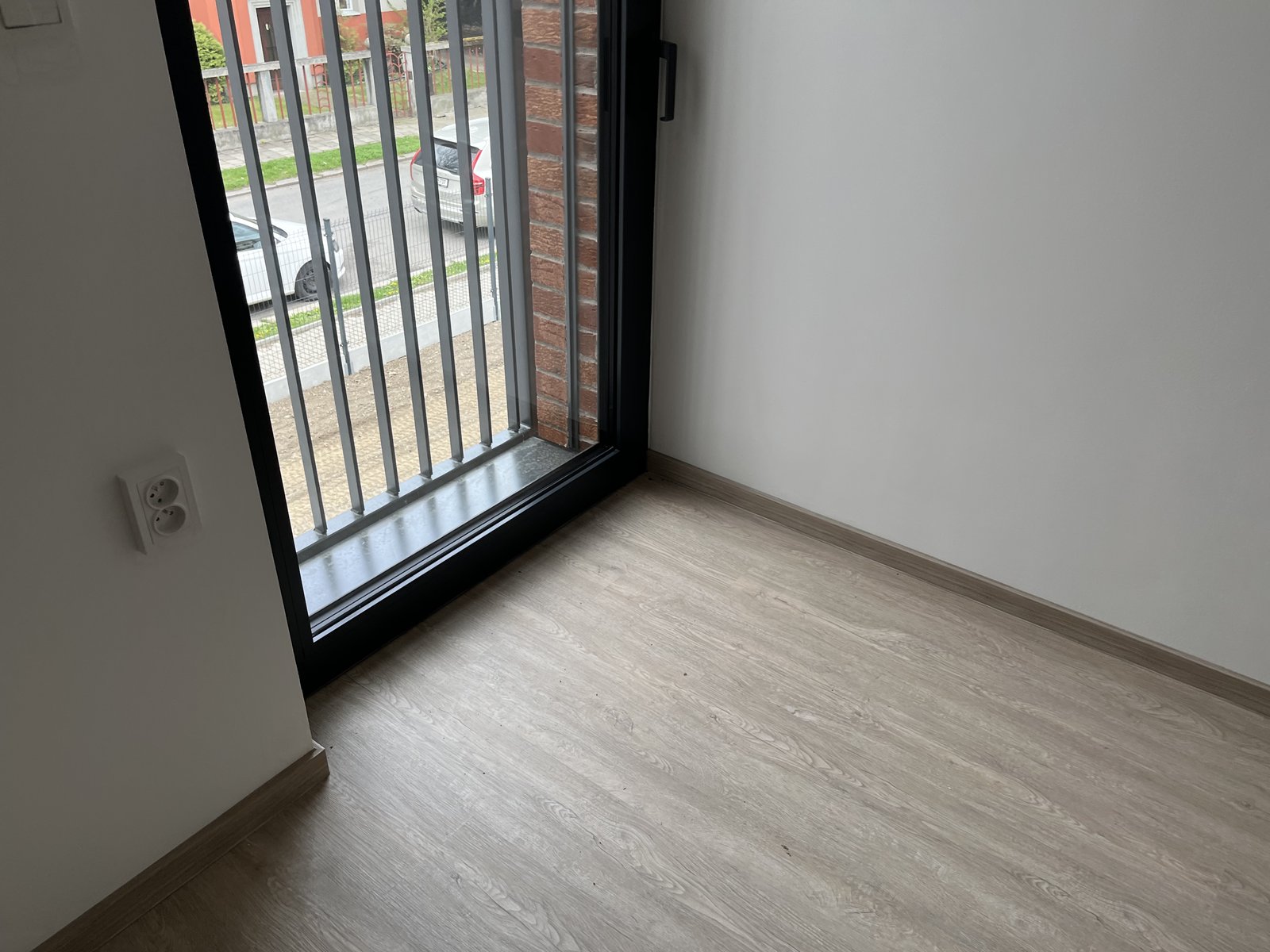 Realizace Krystal — renovace kamenné podlahy