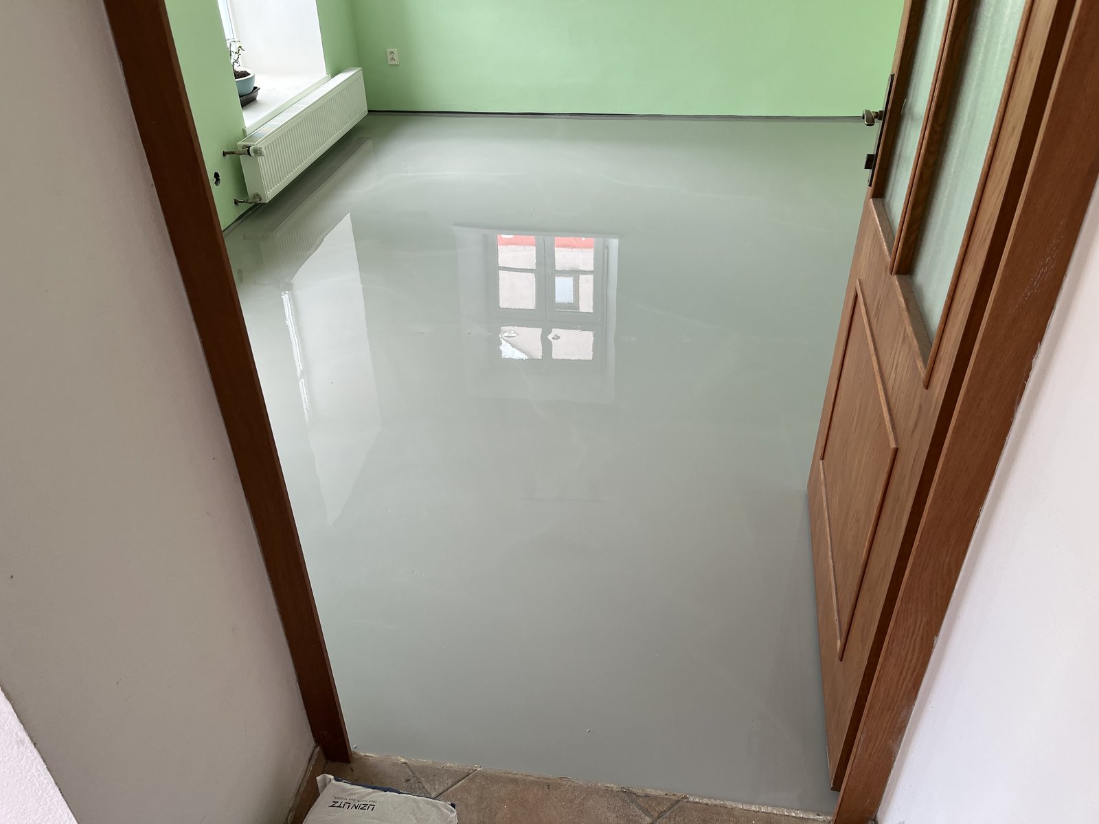 Realizace Krystal — renovace kamenné podlahy