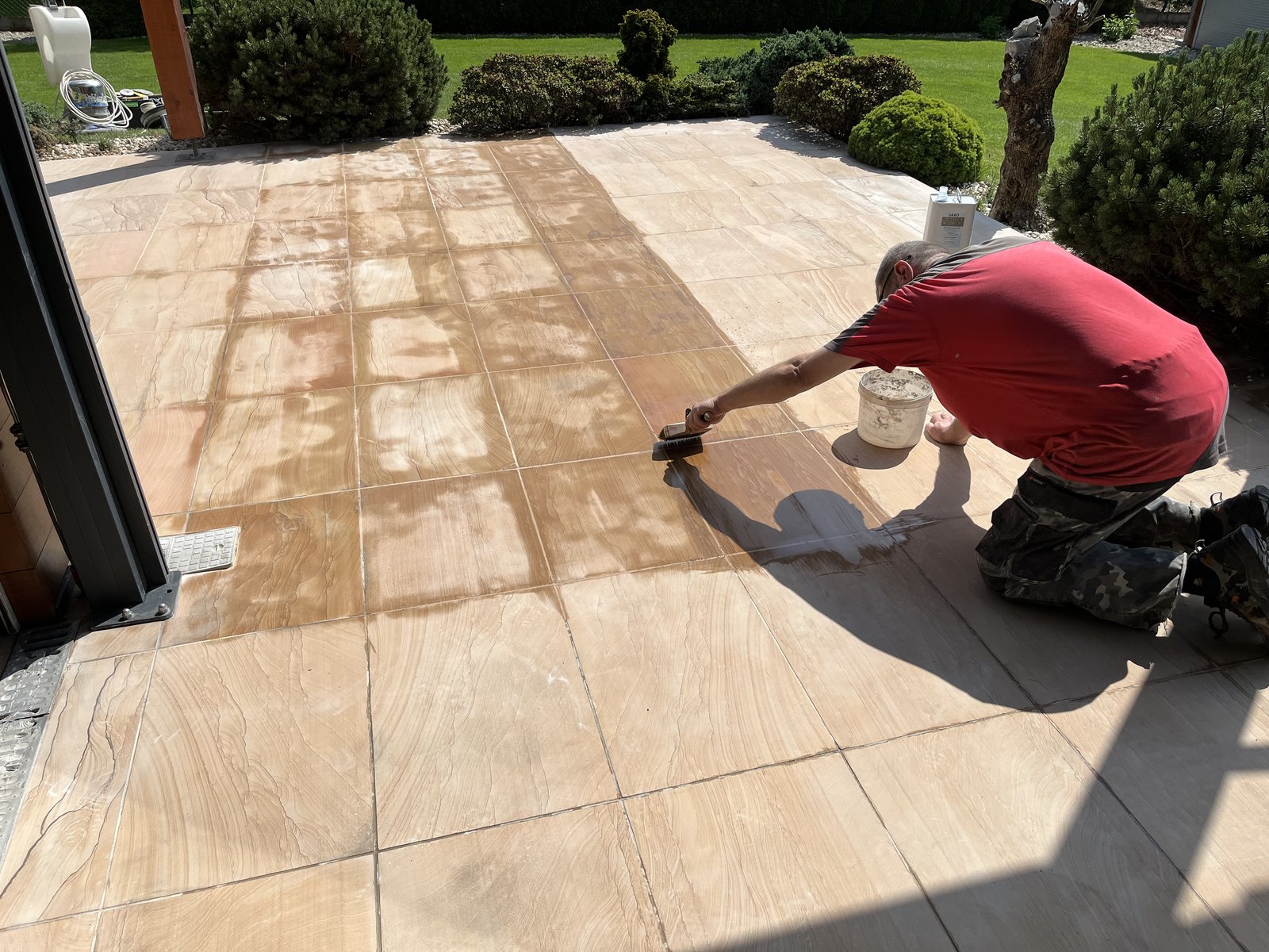 Realizace Krystal — renovace kamenné podlahy
